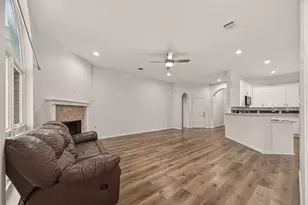 902 Norfolk Dr, Pearland, TX 77584 - Photo 15