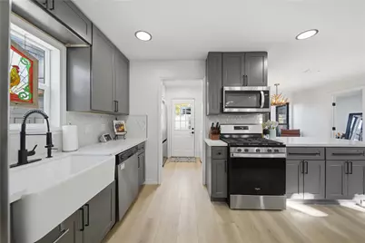 2211 Hickory Creek Drive, Kingwood, TX 77339 - Photo 11