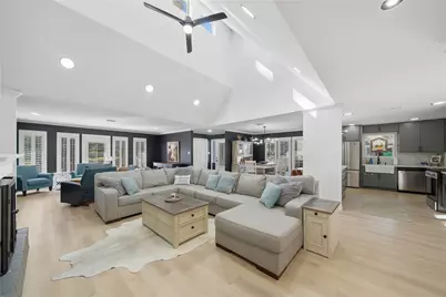 2211 Hickory Creek Drive, Kingwood, TX 77339 - Photo 3