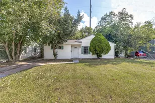 302 14th St N, Texas City, TX 77590 - Photo 1