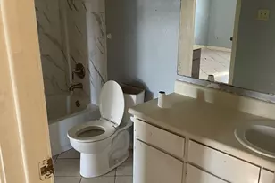 12660 Ashford Point Dr, Houston, TX 77082 - Photo 5