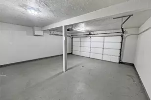 10027 Glenkirk Dr, Houston, TX 77089 - Photo 15