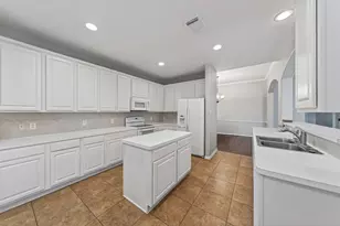 727 N Elder Grove Dr, Pearland, TX 77584 - Photo 9