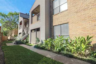 2025 Augusta Dr, Houston, TX 77057 - Photo 19