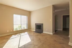 2025 Augusta Dr, Houston, TX 77057 - Photo 5