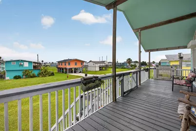 4026 Kent Drive, Galveston, TX 77554 - Photo 3