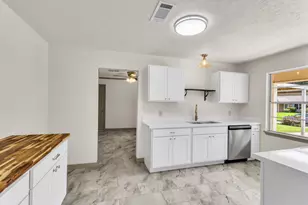695 Callaway Dr, Beaumont, TX 77706 - Photo 13