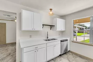 695 Callaway Dr, Beaumont, TX 77706 - Photo 15