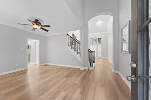 3207 Scenic Elm St, Houston, TX 77059 - Photo 5