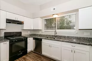 2106 Hazyknoll Ln, Houston, TX 77067 - Photo 7