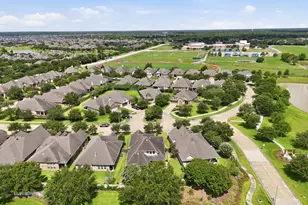 703 Victory Terrace Ln, Friendswood, TX 77546 - Photo 25