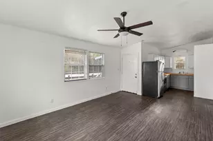 4126 Paladino St, Bacliff, TX 77518 - Photo 7