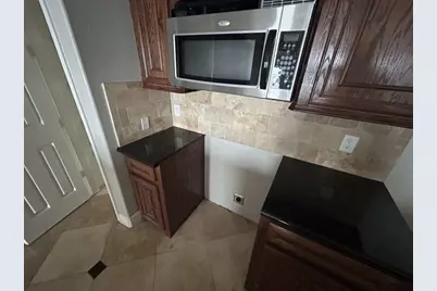 7039 Kingston Cove Lane #303, Willis, TX 77318 - Photo 9