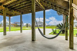 956 Townsend, Crystal Beach, TX 77650 - Photo 23