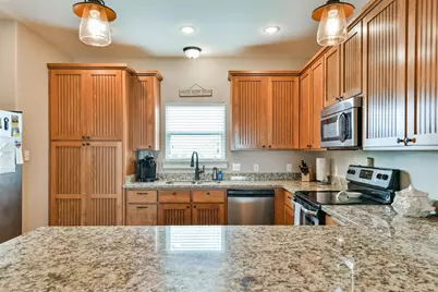 956 Townsend, Crystal Beach, TX 77650 - Photo 13