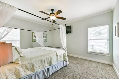 956 Townsend, Crystal Beach, TX 77650 - Photo 15