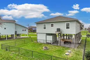 956 Townsend, Crystal Beach, TX 77650 - Photo 31