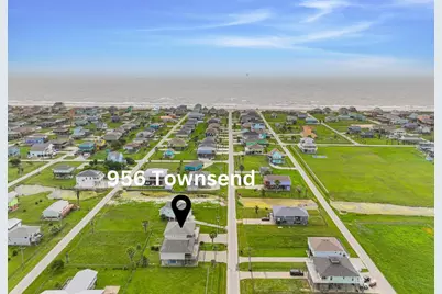 956 Townsend, Crystal Beach, TX 77650 - Photo 1