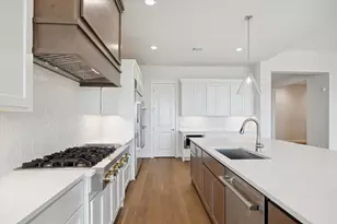 14015 Hawk Vis Ct, Willis, TX 77318 - Photo 7