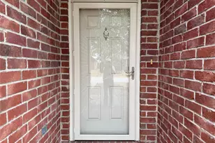 9206 Hidden Lake E, Magnolia, TX 77354 - Photo 3