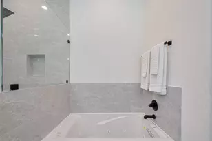 2909 Nagle St, Houston, TX 77004 - Photo 21