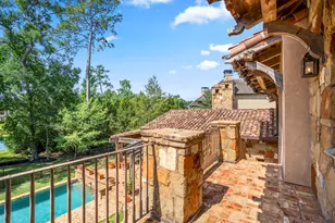 15 North Badger Lodge Circle, Spring, TX 77389 - Photo 9