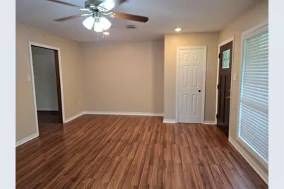 117 Lazy Lane, Lake Jackson, TX 77566 - Photo 5