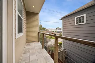 916 Lawrence St, Houston, TX 77008 - Photo 11