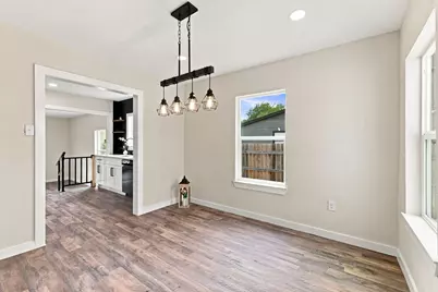 801 E Defee Avenue, Baytown, TX 77520 - Photo 15