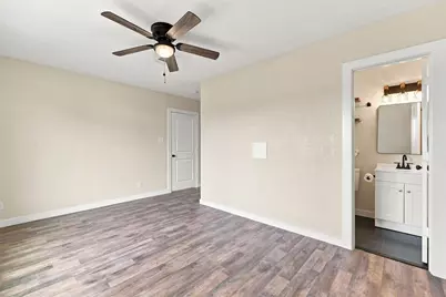 801 E Defee Avenue, Baytown, TX 77520 - Photo 29