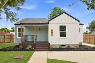 801 E Defee Ave, Baytown, TX 77520 - Photo 1