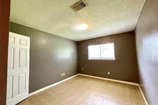 6310 Star Lake Dr, Houston, TX 77396 - Photo 21