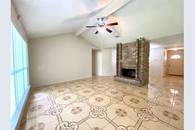 6310 Star Lake Drive, Houston, TX 77396 - Photo 11