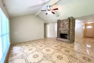 6310 Star Lake Dr, Houston, TX 77396 - Photo 11