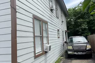 4718 Gunter St, Houston, TX 77020 - Photo 3