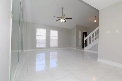 4611 Silver Fox Drive, Houston, TX 77066 - Photo 5