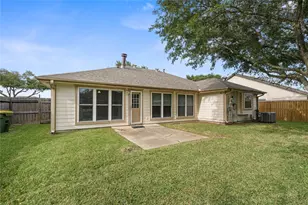 4030 Bentley Dr, Pearland, TX 77584 - Photo 21