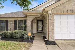 4030 Bentley Dr, Pearland, TX 77584 - Photo 3