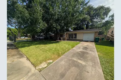 2819 Dragonwick Drive, Houston, TX 77045 - Photo 1
