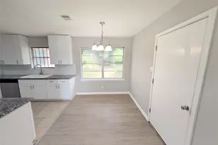 2819 Dragonwick Dr, Houston, TX 77045 - Photo 5