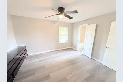 2819 Dragonwick Drive, Houston, TX 77045 - Photo 11