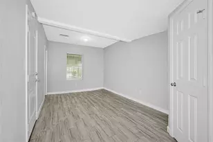 5009 Bataan Rd, Houston, TX 77033 - Photo 17
