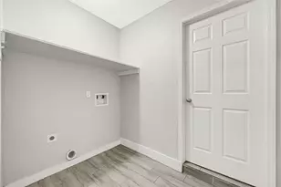 5009 Bataan Rd, Houston, TX 77033 - Photo 15