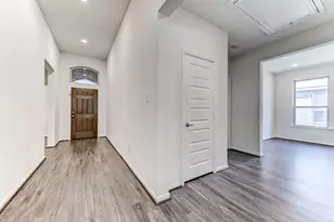 2103 Parnevik Pl, Conroe, TX 77304 - Photo 7