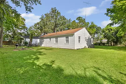 305 Cherry Creek Road, Dayton, TX 77535 - Photo 7