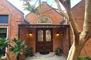 1142 Misty Lake Dr, Sugar Land, TX 77498 - Photo 1