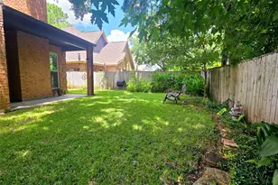 1142 Misty Lake Dr, Sugar Land, TX 77498 - Photo 27