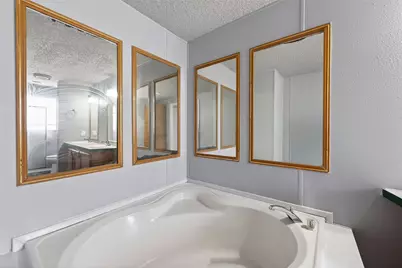 9205 Tigner Road, Rosharon, TX 77583 - Photo 23