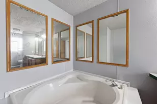 9205 Tigner Rd, Rosharon, TX 77583 - Photo 23