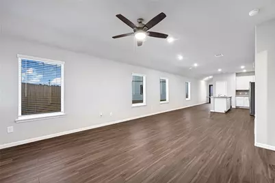 15638 Buffalo Meadow Court, Houston, TX 77090 - Photo 11